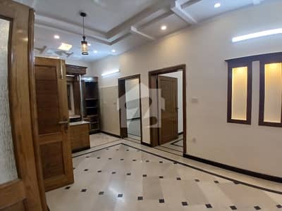 G13 30x60 Upper Portion Available For Rent