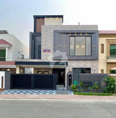 10 Marla Residential House For Sale In Sector C, Nearby Commercial Market, School, Mosque and Health Care Canter 10 Marla Residential House For Sale In Sector C, Nearby Commercial Market, School, Mosque and Health Care Canter