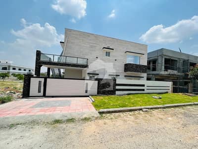 1 kanal House with Basement