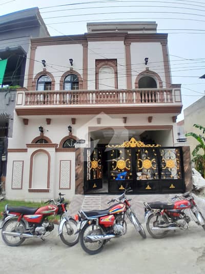 جوبلی ٹاؤن ۔ بلاک ایف جوبلی ٹاؤن,لاہور میں 5 کمروں کا 5 مرلہ مکان 2.5 کروڑ میں برائے فروخت۔ جوبلی ٹاؤن ۔ بلاک ایف جوبلی ٹاؤن,لاہور میں 5 کمروں کا 5 مرلہ مکان 2.5 کروڑ میں برائے فروخت۔