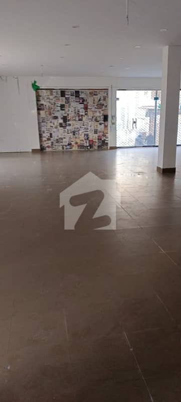 COMMERCIAL HALL GROUND FLOOR IQBAL TOWN FOR RENT