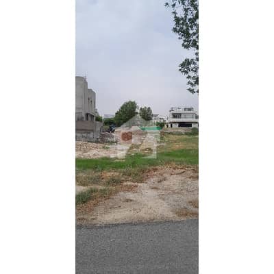 او پی ایف ہاؤسنگ سکیم - بلاک ای او پی ایف ہاؤسنگ سکیم,لاہور میں 1 کنال رہائشی پلاٹ 2.45 کروڑ میں برائے فروخت۔