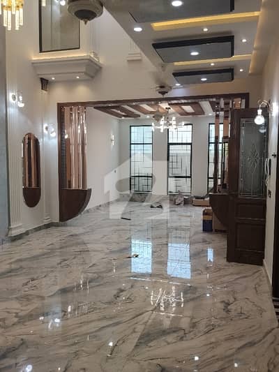 10 Marla Brand New House For Rent Good Location