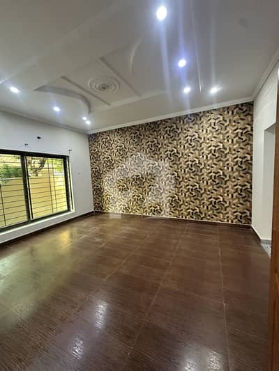 8 Marla Double story Used house for sale