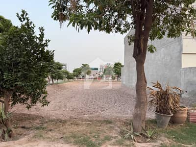 Ready To sale A Prime Location Residential Plot 5 Marla In Park View City - Executive Block Lahore