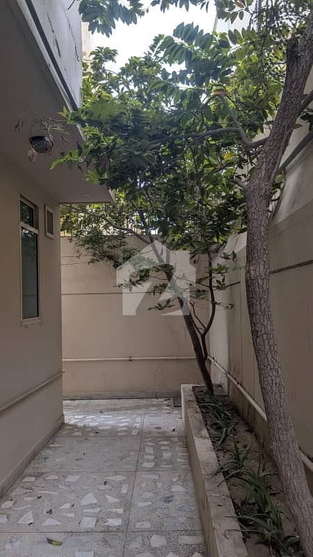 18 18