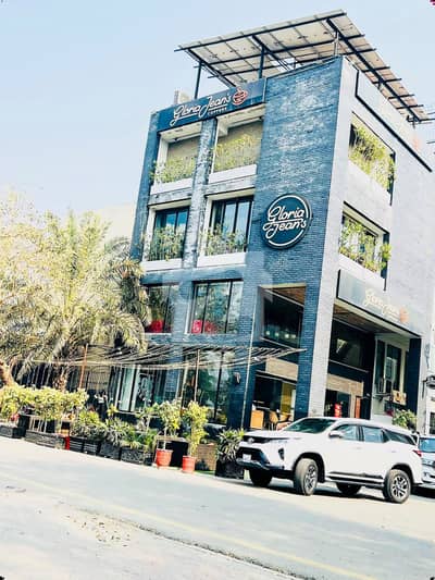 REMARKABLE 4 MARLA 5-FLOOR COMMERCIAL BUILDING FEATURING LIFT FOR SALE IN DHA PHASE 2 BLOCK T