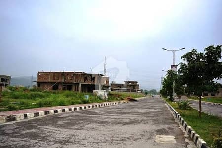 40*90 Beautiful Square Plot In CBR Town Block-B