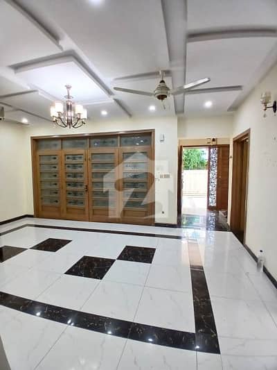 10 Marla Upper Portion for Rent in G-13/1, Islamabad (35*70)
