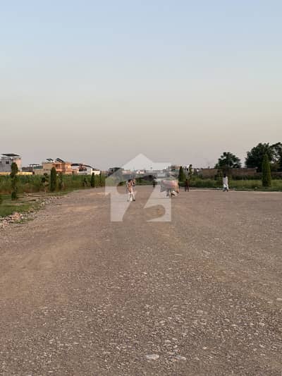 Ideal House Is Available For Sale In Lehtrar Road Ideal House Is Available For Sale In Lehtrar Road