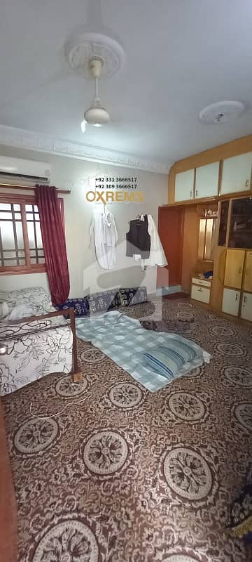 Triple Storey 240 Square Yards House Available In Gulshan-e-Jamal For sale