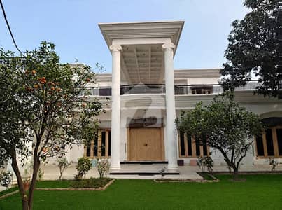 2 Kanal,6 Bedroom Corner Spanish House Available For Rent Near To Park In DHA Phase 1 E Block