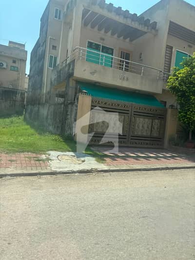 بحریہ ٹاؤن فیز 8 ۔ بلاک ایل بحریہ ٹاؤن فیز 8,بحریہ ٹاؤن راولپنڈی,راولپنڈی میں 9 مرلہ رہائشی پلاٹ 72.0 لاکھ میں برائے فروخت۔ بحریہ ٹاؤن فیز 8 ۔ بلاک ایل بحریہ ٹاؤن فیز 8,بحریہ ٹاؤن راولپنڈی,راولپنڈی میں 9 مرلہ رہائشی پلاٹ 72.0 لاکھ میں برائے فروخت۔
