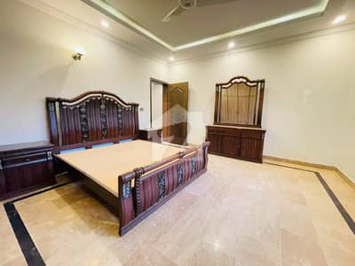 2 BEDROOMS VERY REASONABLE UPPER PORTION