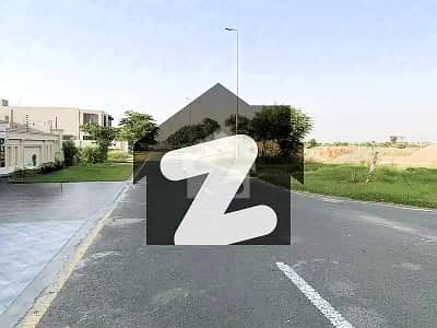 ڈی ایچ اے فیز9 پریزم - بلاک ایچ ڈی ایچ اے فیز9 پریزم,ڈی ایچ اے ڈیفینس,لاہور میں 1 کنال رہائشی پلاٹ 3.5 کروڑ میں برائے فروخت۔ ڈی ایچ اے فیز9 پریزم - بلاک ایچ ڈی ایچ اے فیز9 پریزم,ڈی ایچ اے ڈیفینس,لاہور میں 1 کنال رہائشی پلاٹ 3.5 کروڑ میں برائے فروخت۔