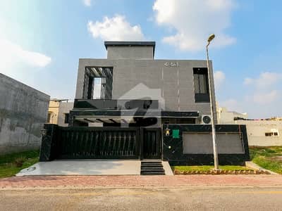 LUXURY 10 MARLA Furnished HOUSE FOR SALE BAHRIA TOWN,