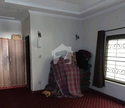 Affordable Upper Portion Of 10 Marla Is Available For rent