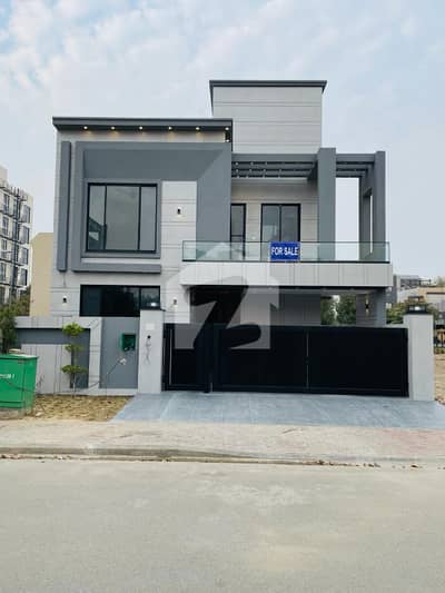 10 Marla Residential House For Sale In Rafi Block, Nearby Commercial Market, School, Mosque And Health Care Canter 10 Marla Residential House For Sale In Rafi Block, Nearby Commercial Market, School, Mosque And Health Care Canter