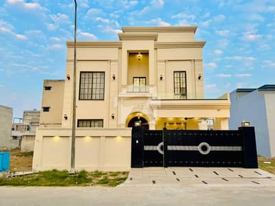 10 MARLA NEW BRAND DOUBLE STORY HOUSE AVAILABLE FOR SALE, IN CITI HOUSING GUJRANWALA ON PRIME LOCATION.
