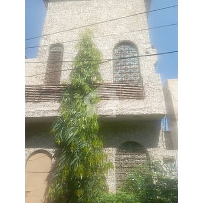 علامہ اقبال ٹاؤن ۔ آصف بلاک علامہ اقبال ٹاؤن,لاہور میں 4 کمروں کا 9 مرلہ مکان 2.75 کروڑ میں برائے فروخت۔