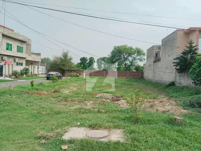 22.5 Marla Corner Plot For Sale
