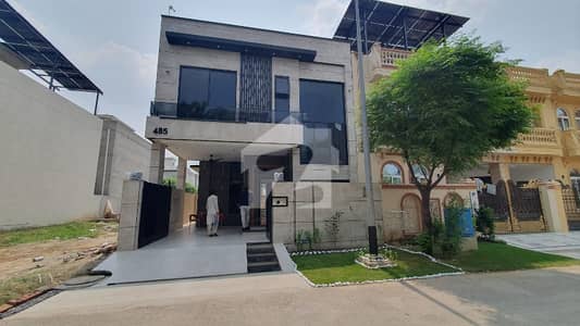Brand New 5 Marla Architectural House for Sale Valencia Town, Lahore
