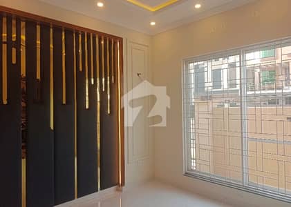 1 Kanal House In Bahria Town For sale At Good Location 1 Kanal House In Bahria Town For sale At Good Location