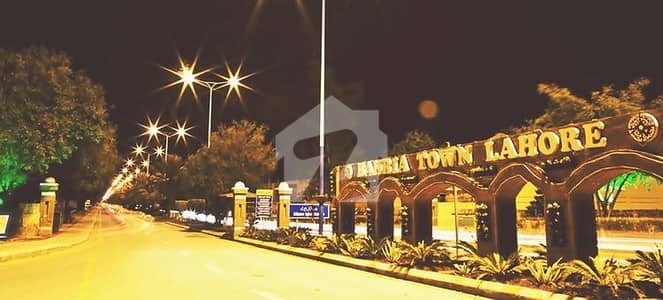 Corner Side 10 Marla Plot for Sale Ideal location of Bahria Town Lhr
