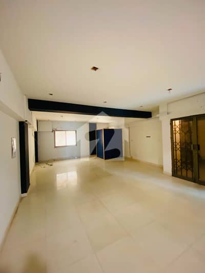 1400 SQ FT MAIN ITTEHAD ROAD OFFICE FlOOR AVAILABLE FOR RENT