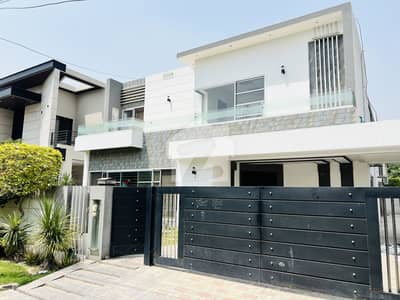 1 KANAL HOUSE FOR RENT DHA PHASE 4 (AC INSTALL)