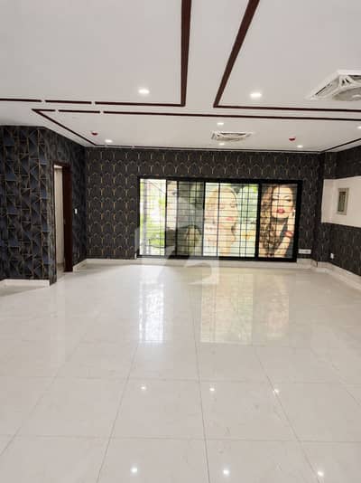 First Floor 4 Marla Commerical Office Walking Distance To Main Raiwind Road