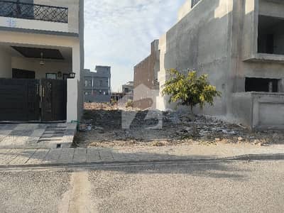 ڈی ایچ اے فیز 5 - سیکٹر ایف ڈی ایچ اے ڈیفینس فیز 5,ڈی ایچ اے ڈیفینس,اسلام آباد میں 5 مرلہ رہائشی پلاٹ 1.63 کروڑ میں برائے فروخت۔ ڈی ایچ اے فیز 5 - سیکٹر ایف ڈی ایچ اے ڈیفینس فیز 5,ڈی ایچ اے ڈیفینس,اسلام آباد میں 5 مرلہ رہائشی پلاٹ 1.63 کروڑ میں برائے فروخت۔