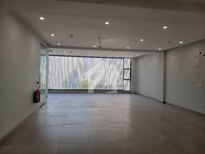 ڈیفینس رایا ڈی ایچ اے ڈیفینس,لاہور میں 8 مرلہ Studio دفتر 2.1 لاکھ میں کرایہ پر دستیاب ہے۔