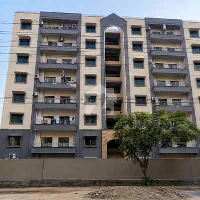 10 Marla Stunning 3-Bed Flat In Prime Location - Perfect For Families