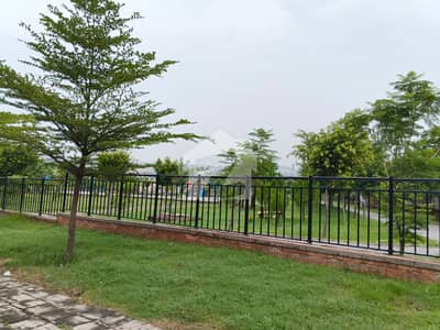 Investor Price 10 Marla Plot For Sale In Bahria Phase 8