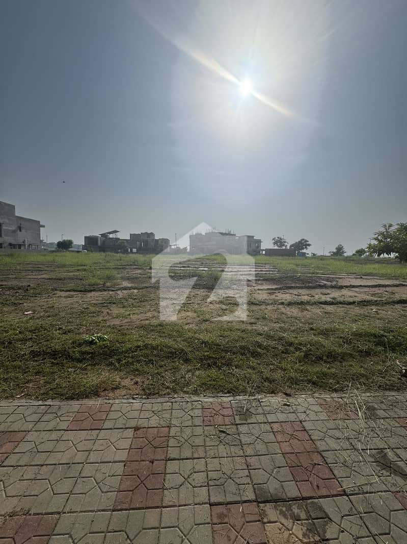 ڈی ایچ اے ڈیفینس فیز 5 ڈی ایچ اے ڈیفینس,اسلام آباد میں 1 کنال رہائشی پلاٹ 4.6 کروڑ میں برائے فروخت۔ ڈی ایچ اے ڈیفینس فیز 5 ڈی ایچ اے ڈیفینس,اسلام آباد میں 1 کنال رہائشی پلاٹ 4.6 کروڑ میں برائے فروخت۔
