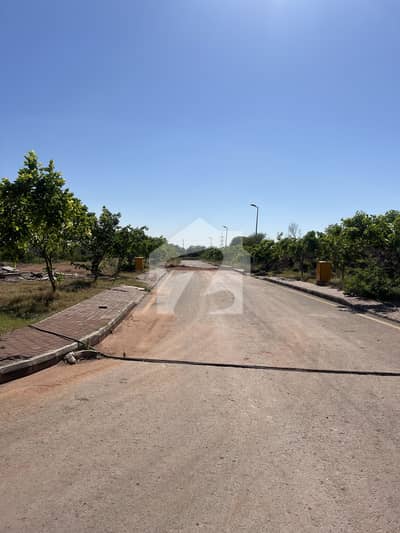 Bahria enclave islamabad 8 Marla develop plot for sale