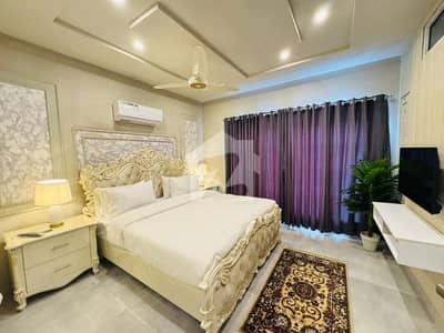 8 MARLA BRAND NEW LUXURY FAMILY FKAT AVAILABLE FOR RENT IN LUXURY APARTMENT DHA PHASE 8 LAHORE. ONLY RENT 1 LAKH WITH MAINTENCE CHARGE