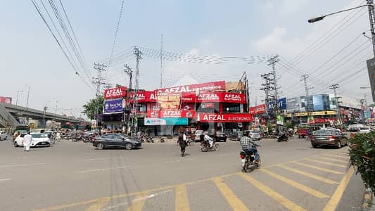 Get A Corner 18 Marla Commercial Plot For Sale On Queens Road