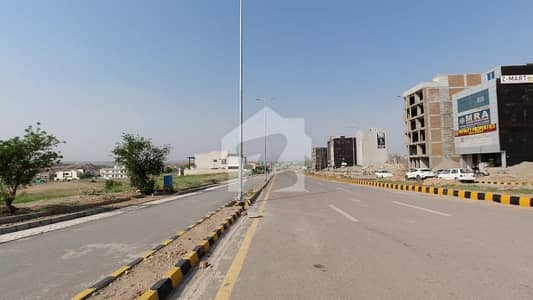 ڈی ایچ اے فیز 5 - سیکٹر ایف ڈی ایچ اے ڈیفینس فیز 5,ڈی ایچ اے ڈیفینس,اسلام آباد میں 1 کنال رہائشی پلاٹ 3.9 کروڑ میں برائے فروخت۔ ڈی ایچ اے فیز 5 - سیکٹر ایف ڈی ایچ اے ڈیفینس فیز 5,ڈی ایچ اے ڈیفینس,اسلام آباد میں 1 کنال رہائشی پلاٹ 3.9 کروڑ میں برائے فروخت۔