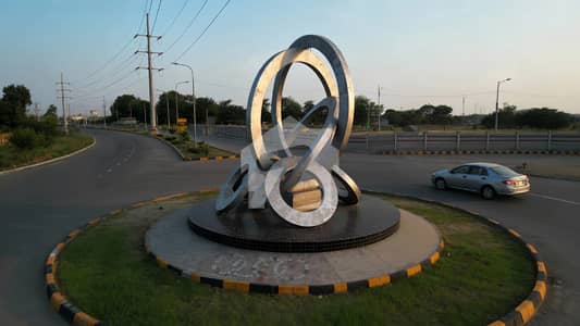 ڈی ایچ اے فیز9 پریزم ڈی ایچ اے ڈیفینس,لاہور میں 4 مرلہ کمرشل پلاٹ 4.25 کروڑ میں برائے فروخت۔