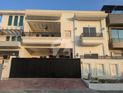 Centrally Located House In E-16/3 Is Available For sale