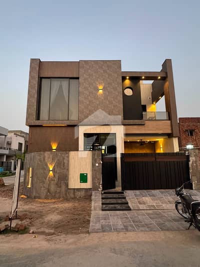 Corner 6 Marla Brand New Designer House Available for Sale Prime Location in Bahria Orchard Phase 2 Block OLC Block B Ext 2 Raiwind Road Lahore