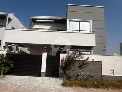 272sq yd Ready to Move Villa in Precinct-1 0.5km from main entrance. A-One Construction Standard 5Bed Drawing Dining Lounge