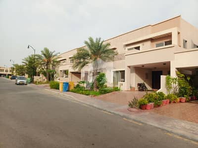 Quaid Villas 200sq yd Close to Entrance of BTK 3Bed One Unit Villas FOR SALE