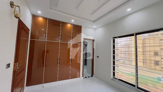 10 Marla Double Storey Full House For Rent In Lda Avenue 1