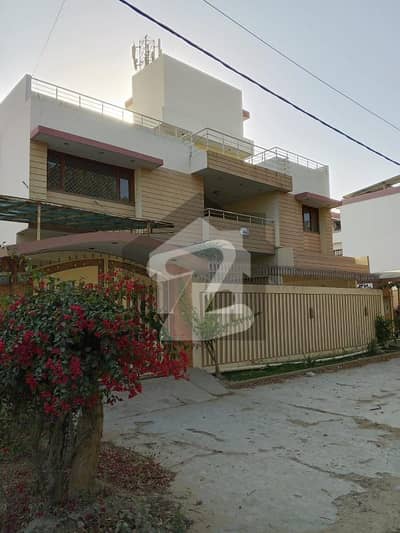600 Square Yard Ground Plus One Used House
