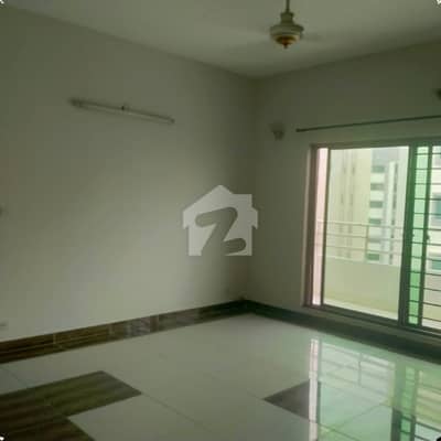 10 Marla 3-Bed Luxury 2nd Floor Apartment for Rent in Askari 11 Lahore | Prime Location