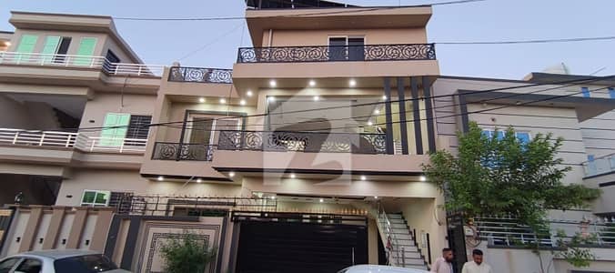 گلشن آباد راولپنڈی میں 6 کمروں کا 10 مرلہ مکان 3.25 کروڑ میں برائے فروخت۔
