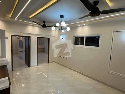 صدر ٹاؤن کراچی میں 2 کمروں کا 4 مرلہ فلیٹ 1.4 کروڑ میں برائے فروخت۔